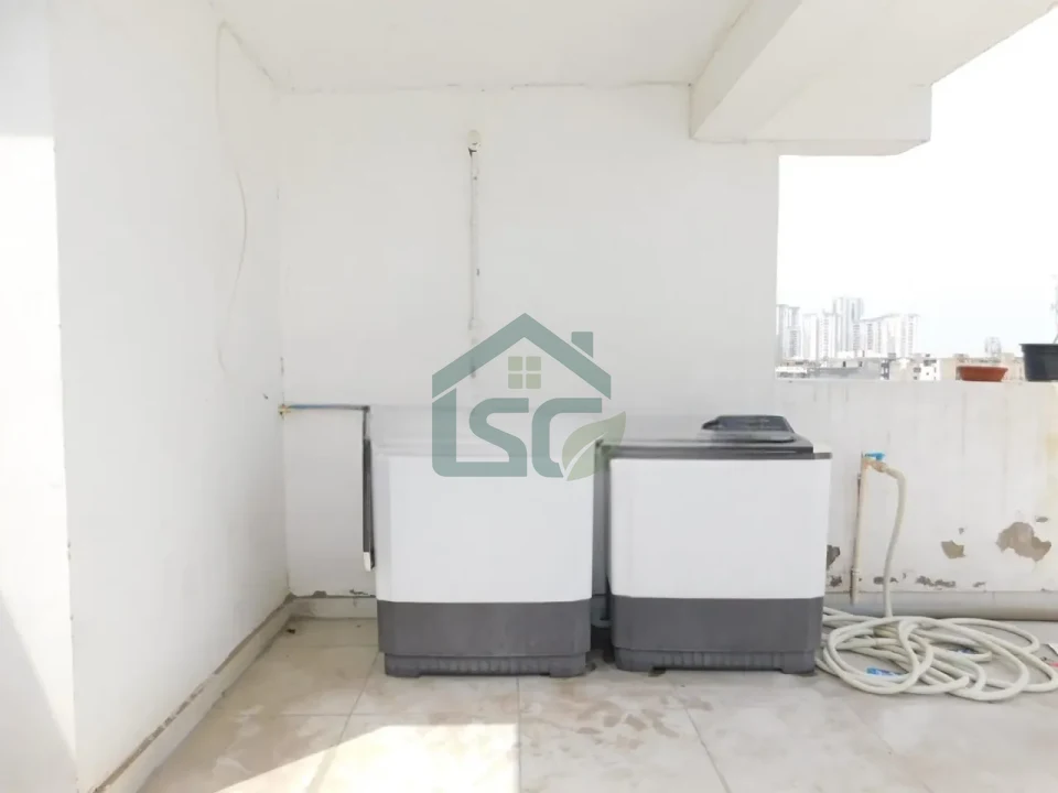 Roomorra luxury coliving PG in Sector 104, Noida — property photo 5