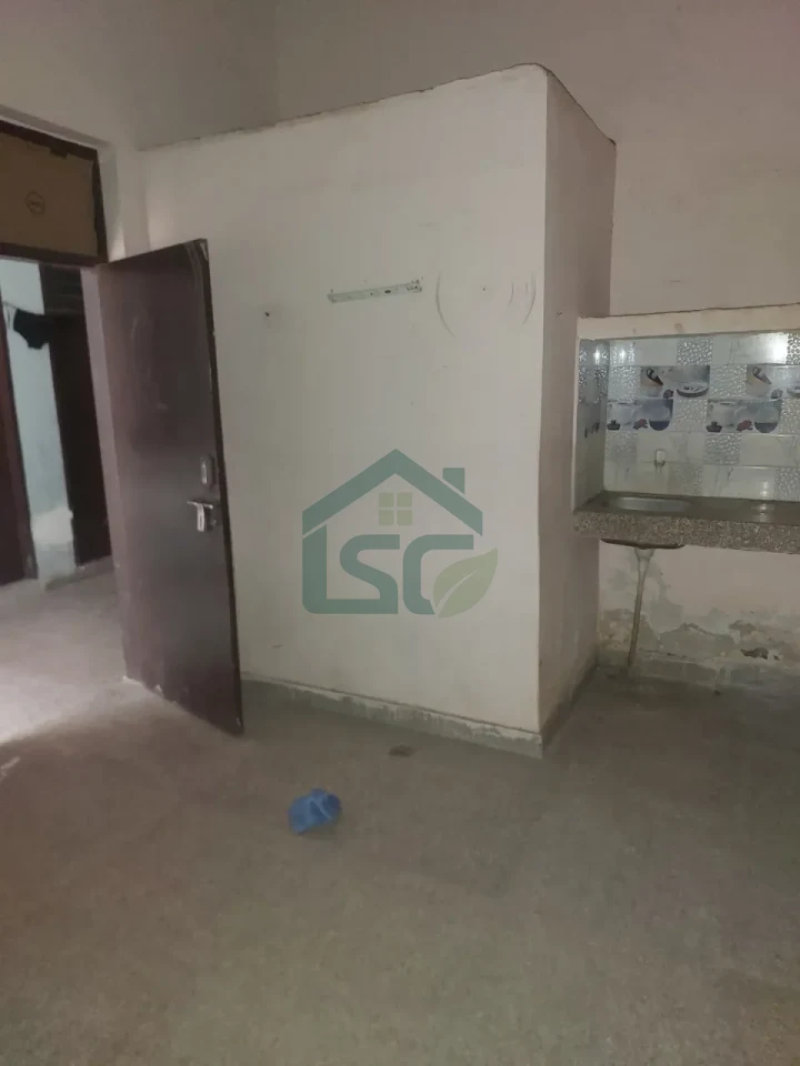 Suresh Room For Rent in Imt Manesar, Gurugram — property photo 3