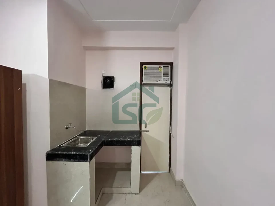 Royal Rooms in Sector 13, Gurugram — property photo 4