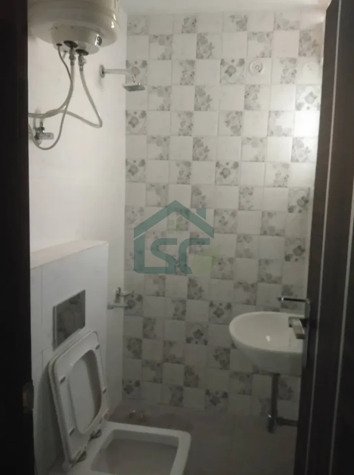 849 in Sector 28, Gurugram — property photo 2