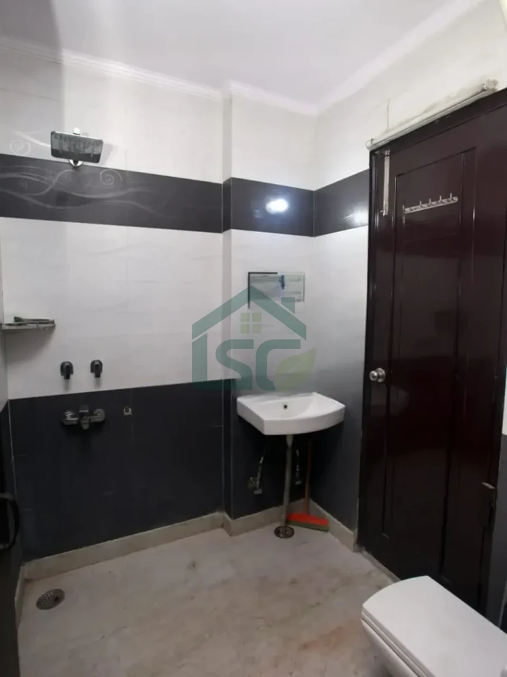 The saffron PG in Sector 27, Noida — property photo 4