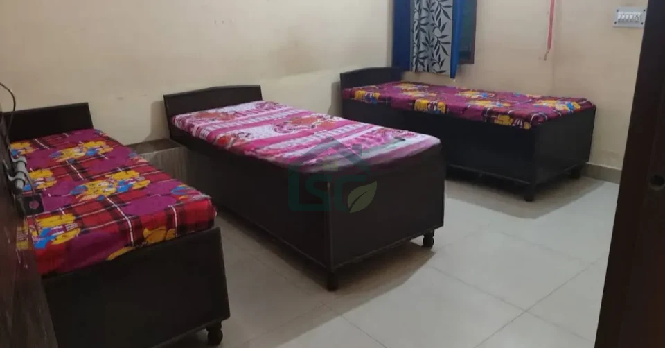 Girls PG Geeta Bhawan in Sector 13, Gurugram — property photo 2