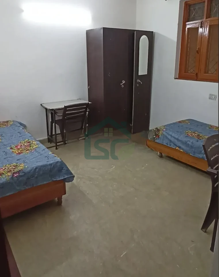 Aastha PG in Sainik Farm, Delhi — property photo 3