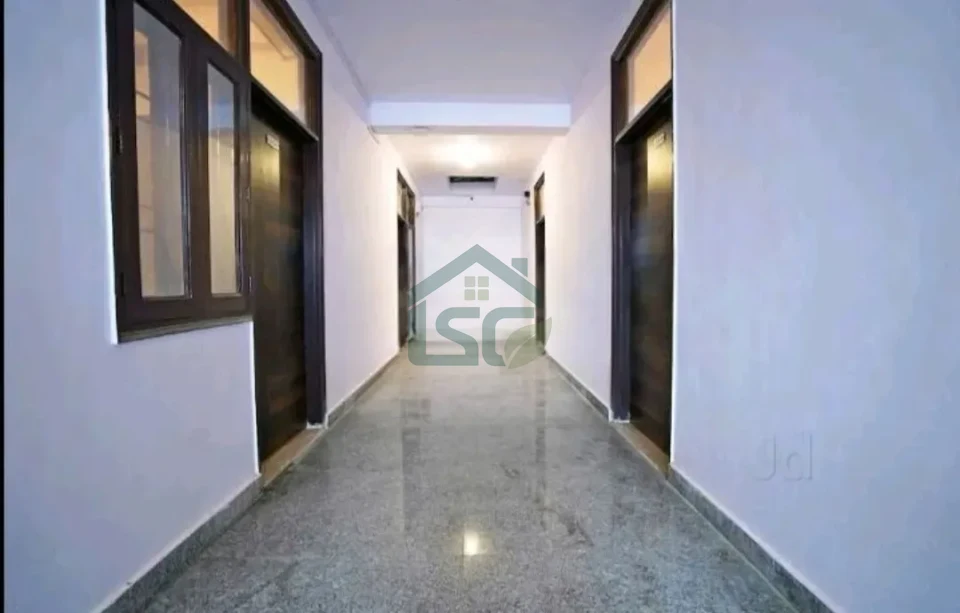 PG Gladden Stay in Sector 44, Noida — property photo 3