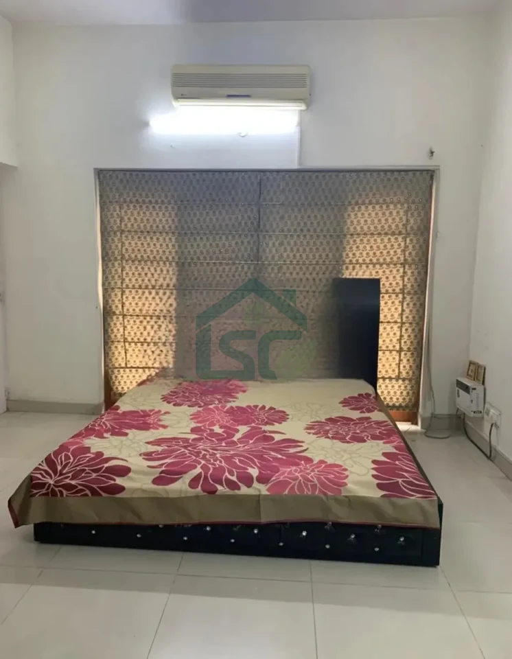 Green view PG in Sector 14, Gurugram — property photo 2