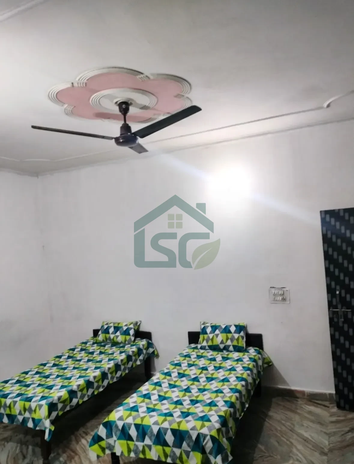 KC PG in South Moti Bagh, Delhi — property photo 1
