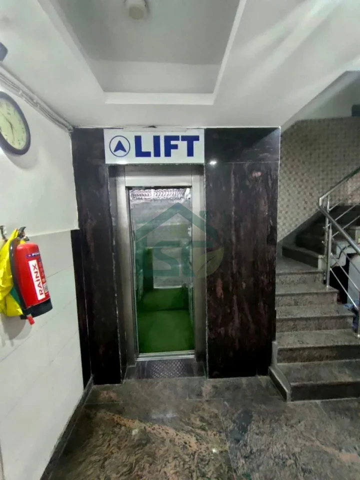 Photo 3 of Shyam Ji Girls Og, Laxmi Nagar Metro Gate No 4, Delhi