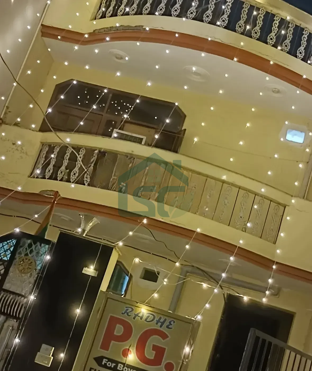 Radhe PG For Boys And Girls in Sector 45, Gurugram — property photo 1