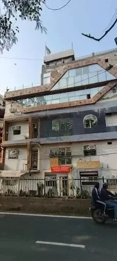 Saroj Sadan Girls PG in GTB Nagar, Delhi — property photo 4