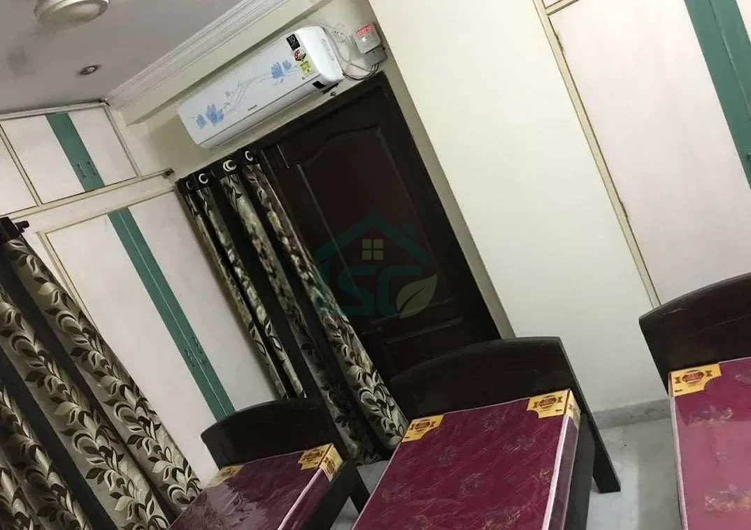 At Hanuman Guest House / P.G For Mens And Wome'S, Whitefields, Hyderabad