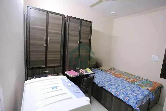 Students home girls PG in Mukherjee Nagar, Delhi — property photo 3