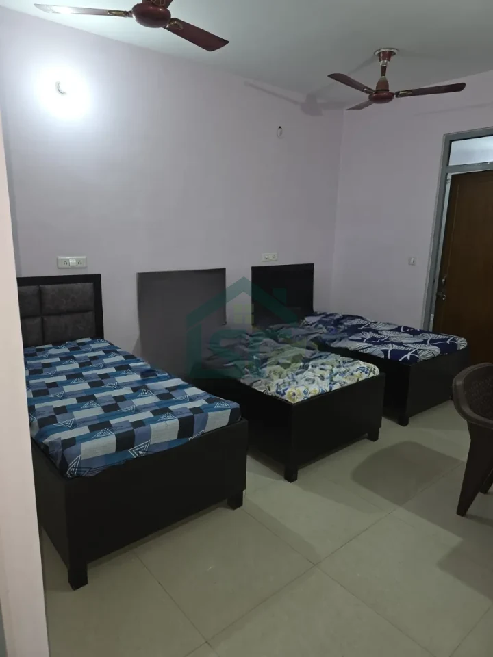 Photo 5 of Ganpati Boys PG, Sector 71, Noida