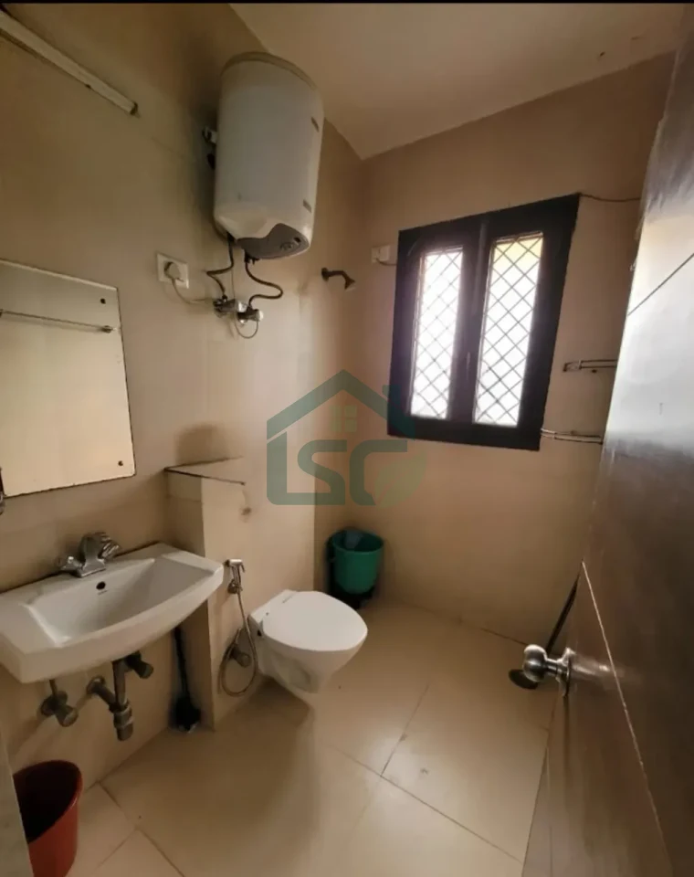 Manoj PG for girls in Lajpat Nagar, Delhi — property photo 3