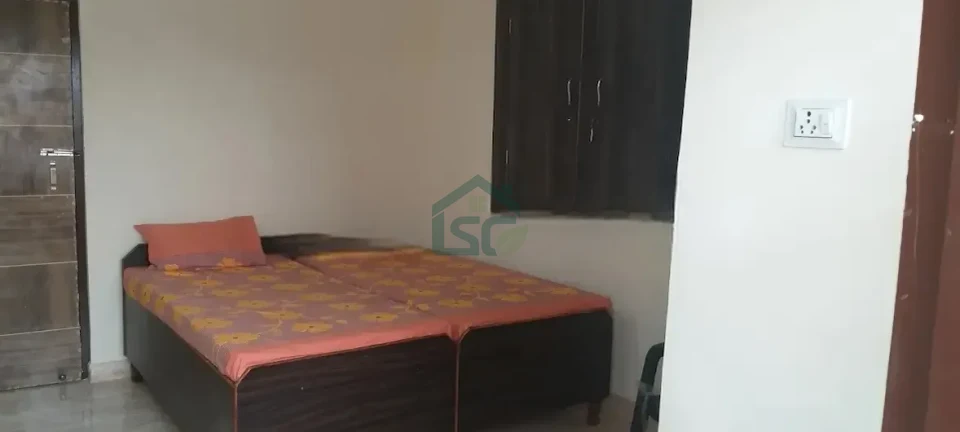 Dream Land Girls PG in Alipur Village, Delhi — property photo 2