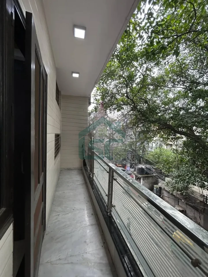 DU INN Swing House Boys PG in Kamla Nagar, Delhi — property photo 5