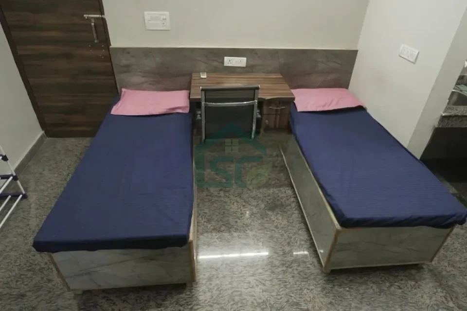 Swastik PG & Hostels girls in Block C, Delhi — property photo 3