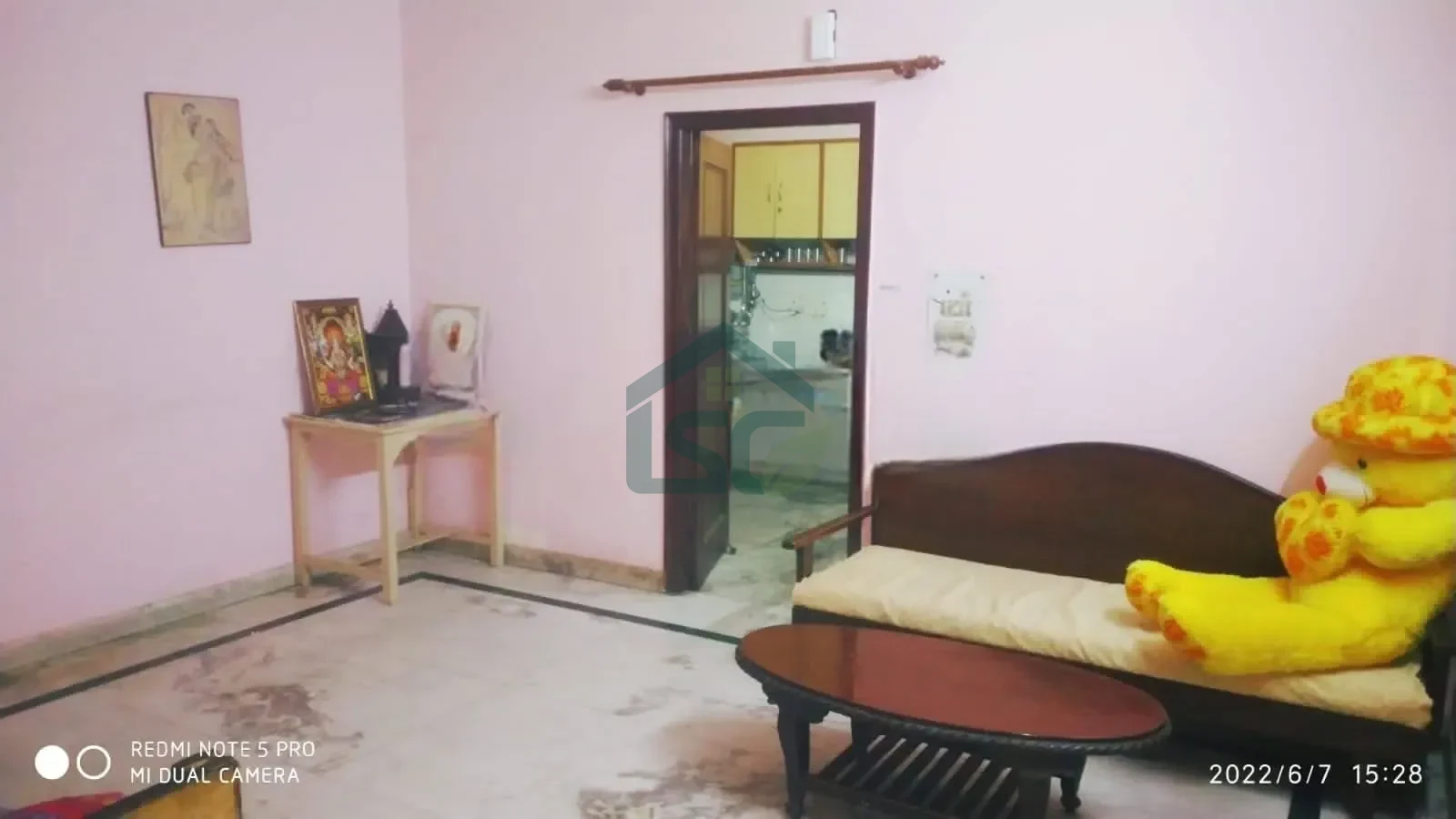 Hi-fi girls PG in GTB Nagar, Delhi — property photo 1