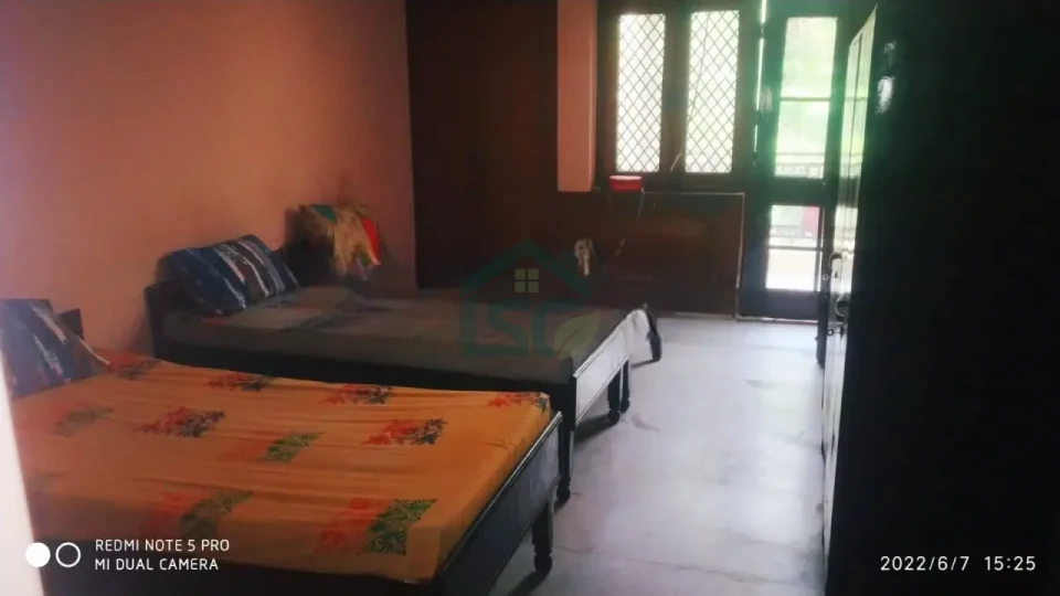 Hi-fi girls PG in GTB Nagar, Delhi — property photo 3