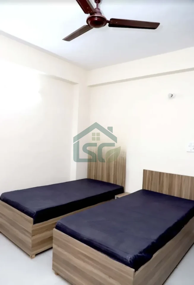 United house Girls Accmodation in Laxmi Nagar, Delhi — property photo 4