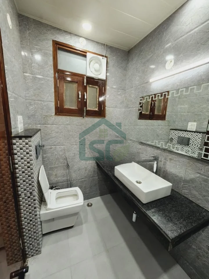 At Amrit Residency Sector 23 House No 3770, Sector 23, Gurgaon