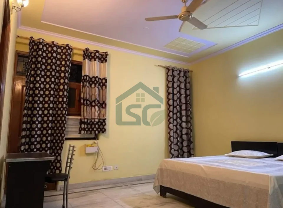 Blue sapphire PG in Sector 125, Noida — property photo 4