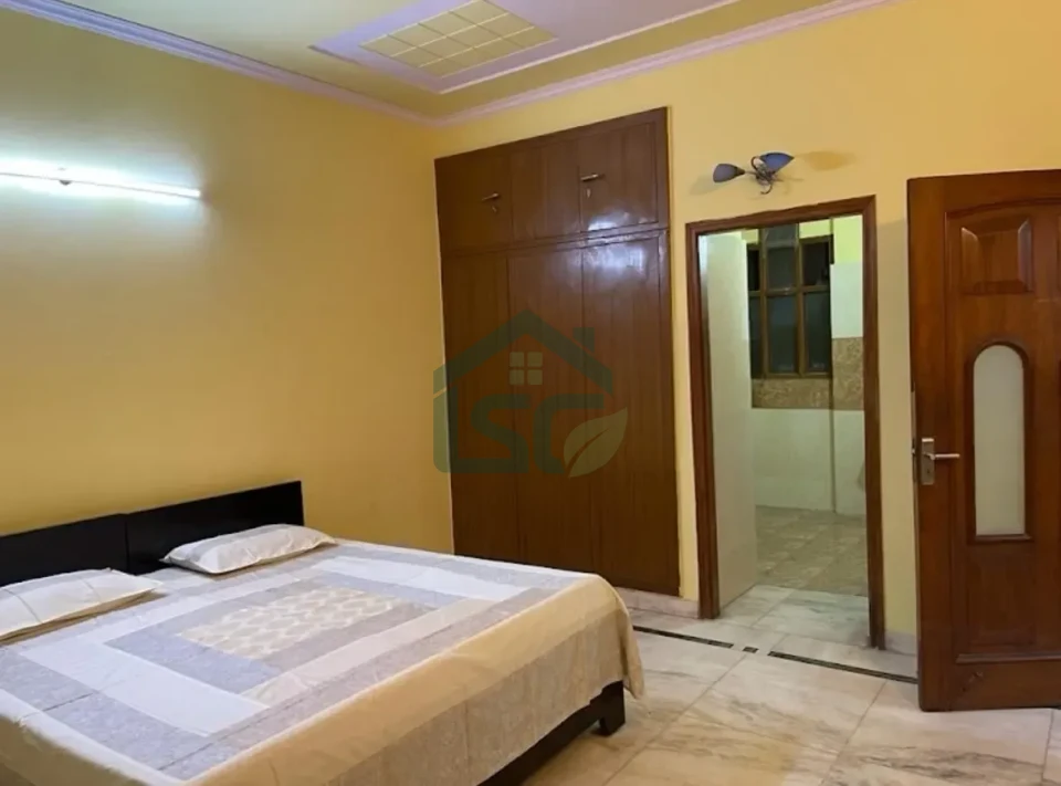 Blue sapphire PG in Sector 125, Noida — property photo 3