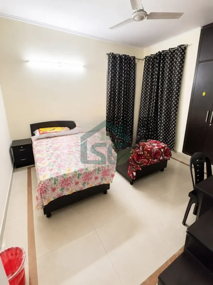 RoomQue Girls PG in Sector 49, Gurugram — property photo 1