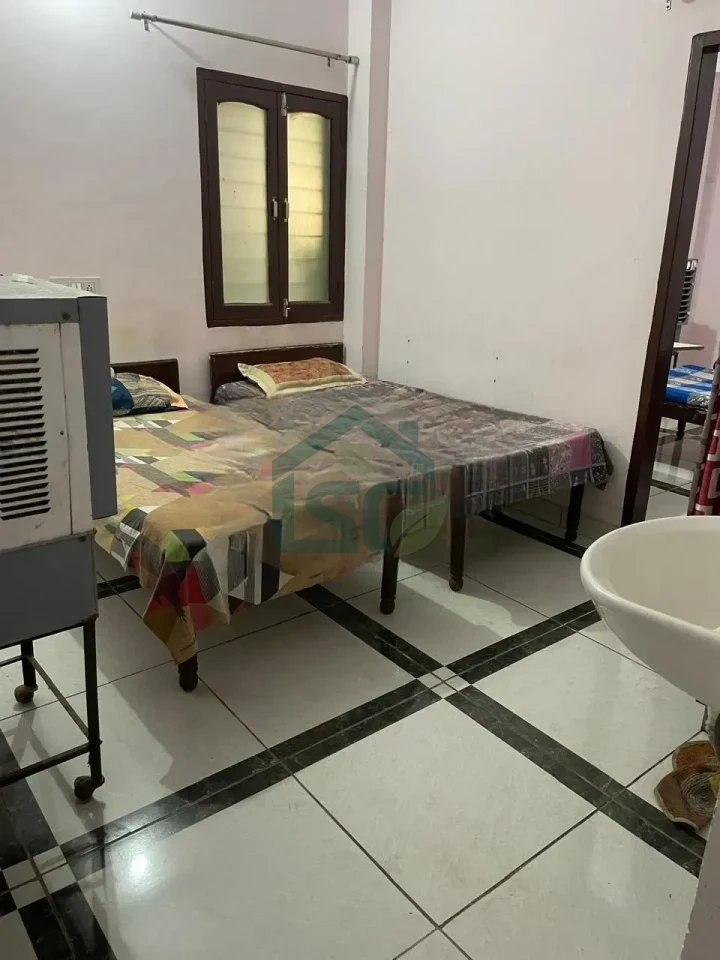27 paying guest house girls & boys in Sector 33, Gurugram — property photo 5
