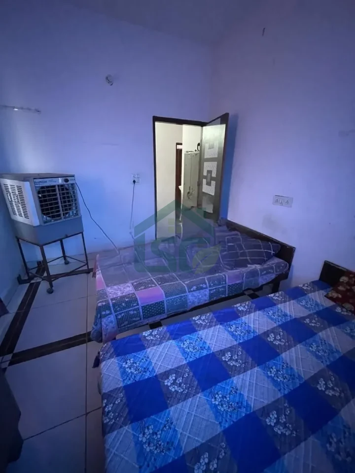 27 paying guest house girls & boys in Sector 33, Gurugram — property photo 4