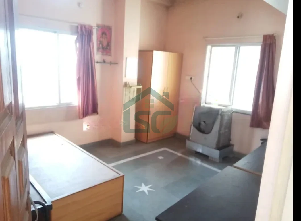 At Deshmukh Girls Hostel, Jaitala, Nagpur