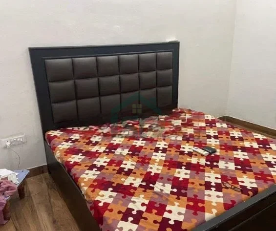 At Prachi Paying Guest House, Khandari, Agra