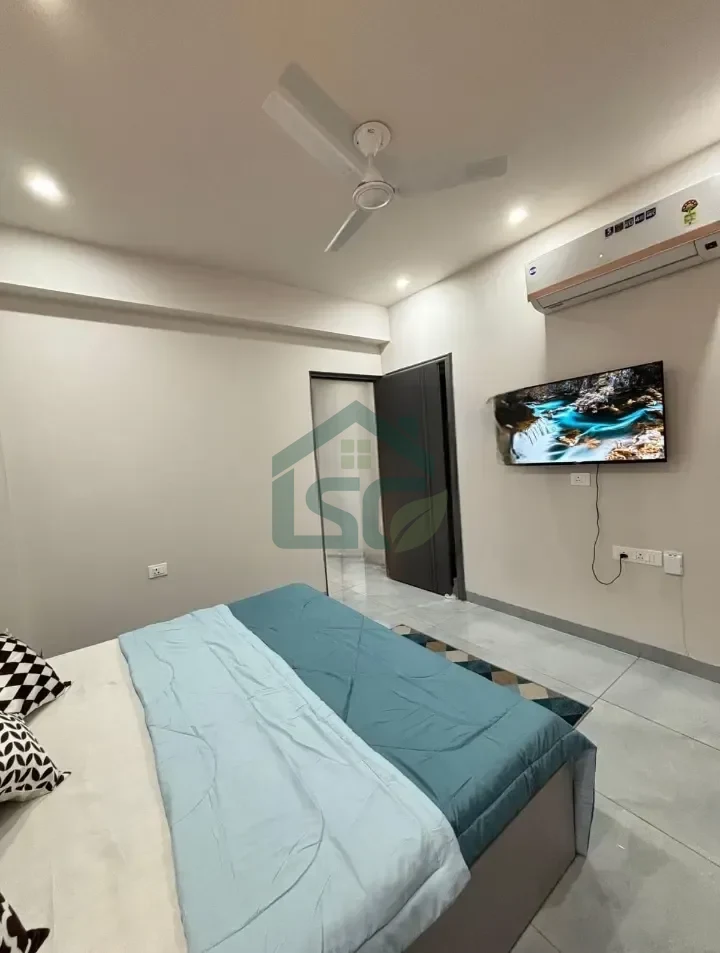 1 BHK at Sushant Lok Phase I Gurugram in Sector 43, Gurugram — property photo 1