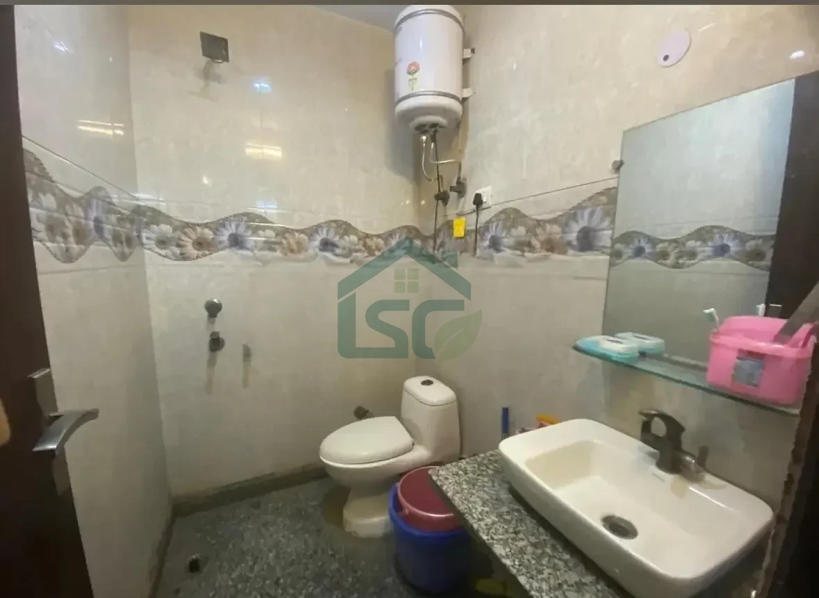 Asilo India Girls PG in GTB Nagar, Delhi — property photo 1