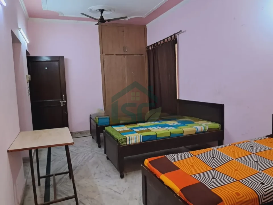 Gurukripa Boys PG in Sector 72, Noida — property photo 1