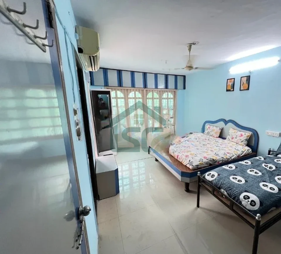 Photo 5 of Saanvika PG, Tadwadi, Surat