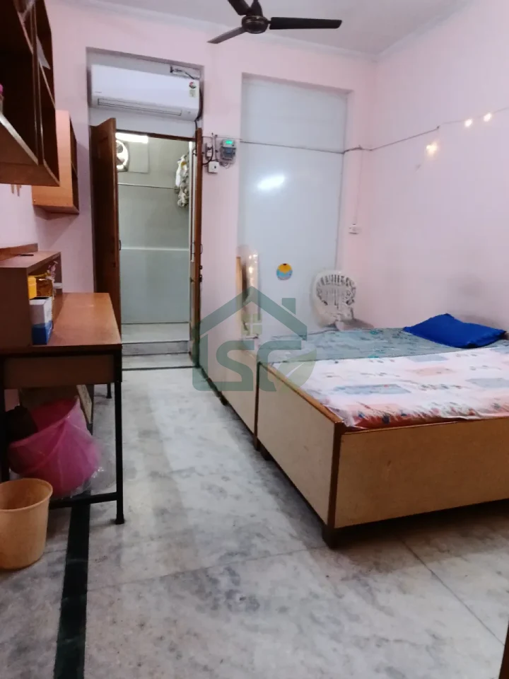 Nivedita Niwas Girls PG in Kamla Nagar, Delhi — property photo 2