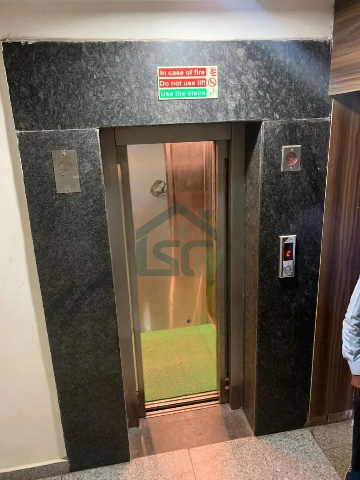 Permanent Roomates Co-Head PG in Sector 43, Gurugram — property photo 2