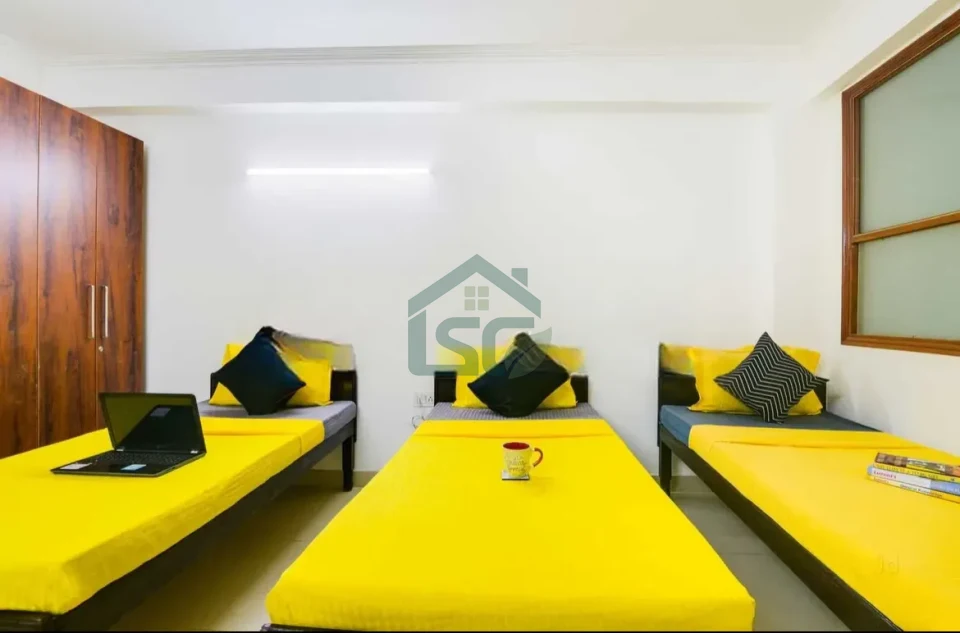 PG FOR Boys & Girls in Sector 49, Gurugram — property photo 3