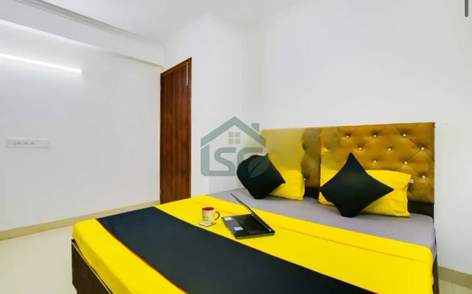 PG FOR Boys & Girls in Sector 49, Gurugram — property photo 1