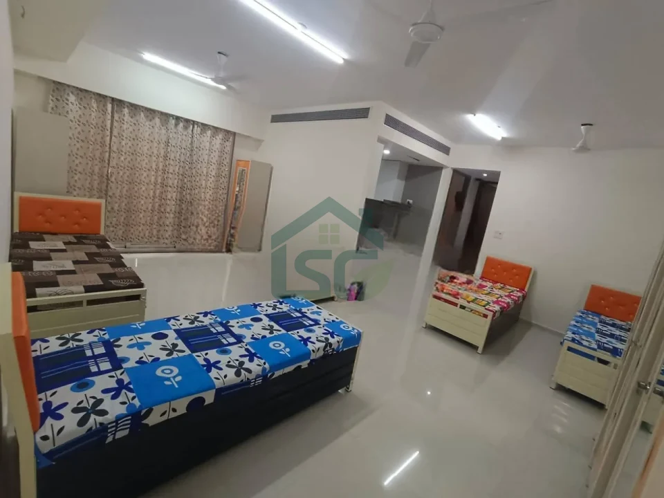 At Trade Centre Paying Guest, Andheri East, Mumbai