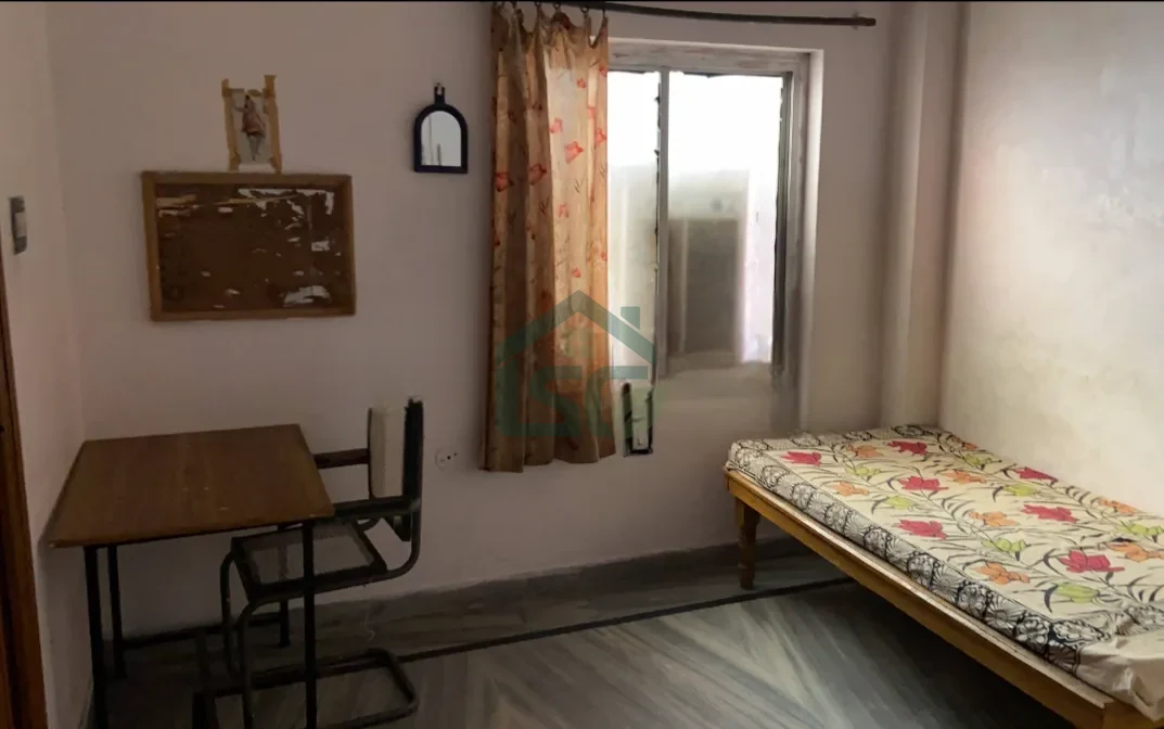At Jain Girls PG, Nayapura, Kota