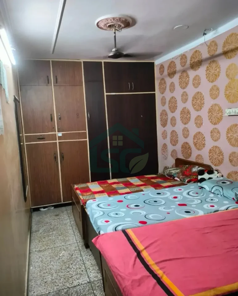 Kapoor Girls PG in Shakarpur, Delhi — property photo 4
