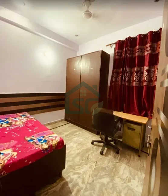PG FOR Girls in Sector 83, Noida — property photo 1