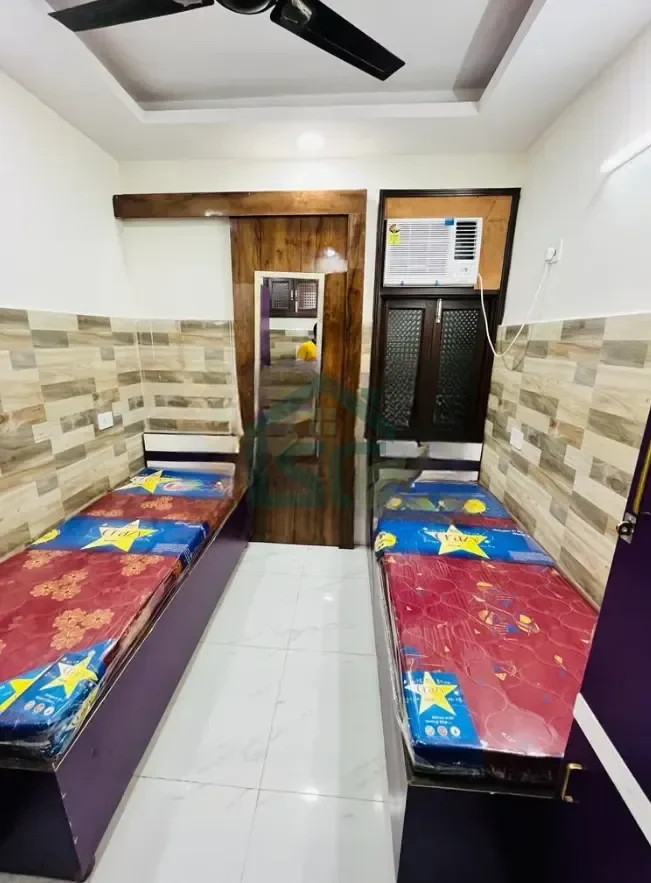 Aggarwal PG house in Govindpuri, Delhi — property photo 2
