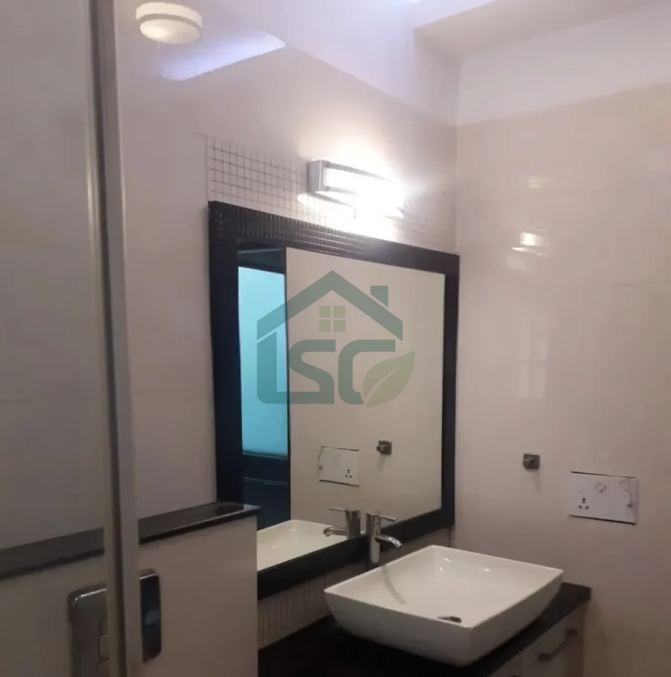 Shri PG in Lajpat Nagar, Delhi — property photo 5