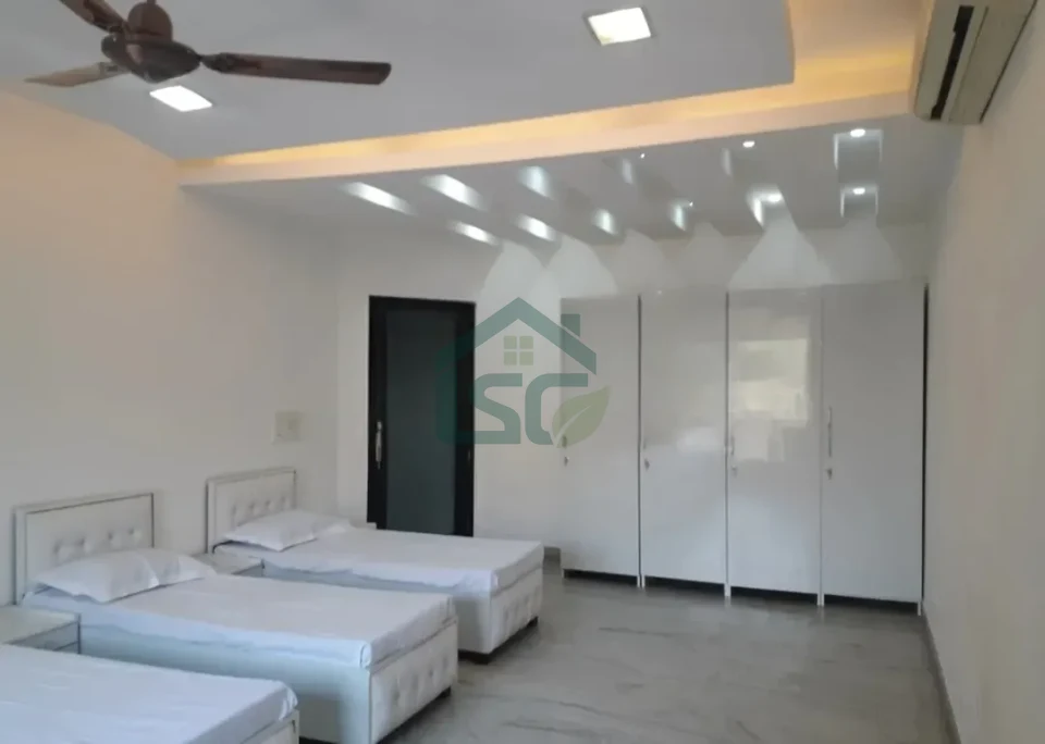 Shri PG in Lajpat Nagar, Delhi — property photo 2
