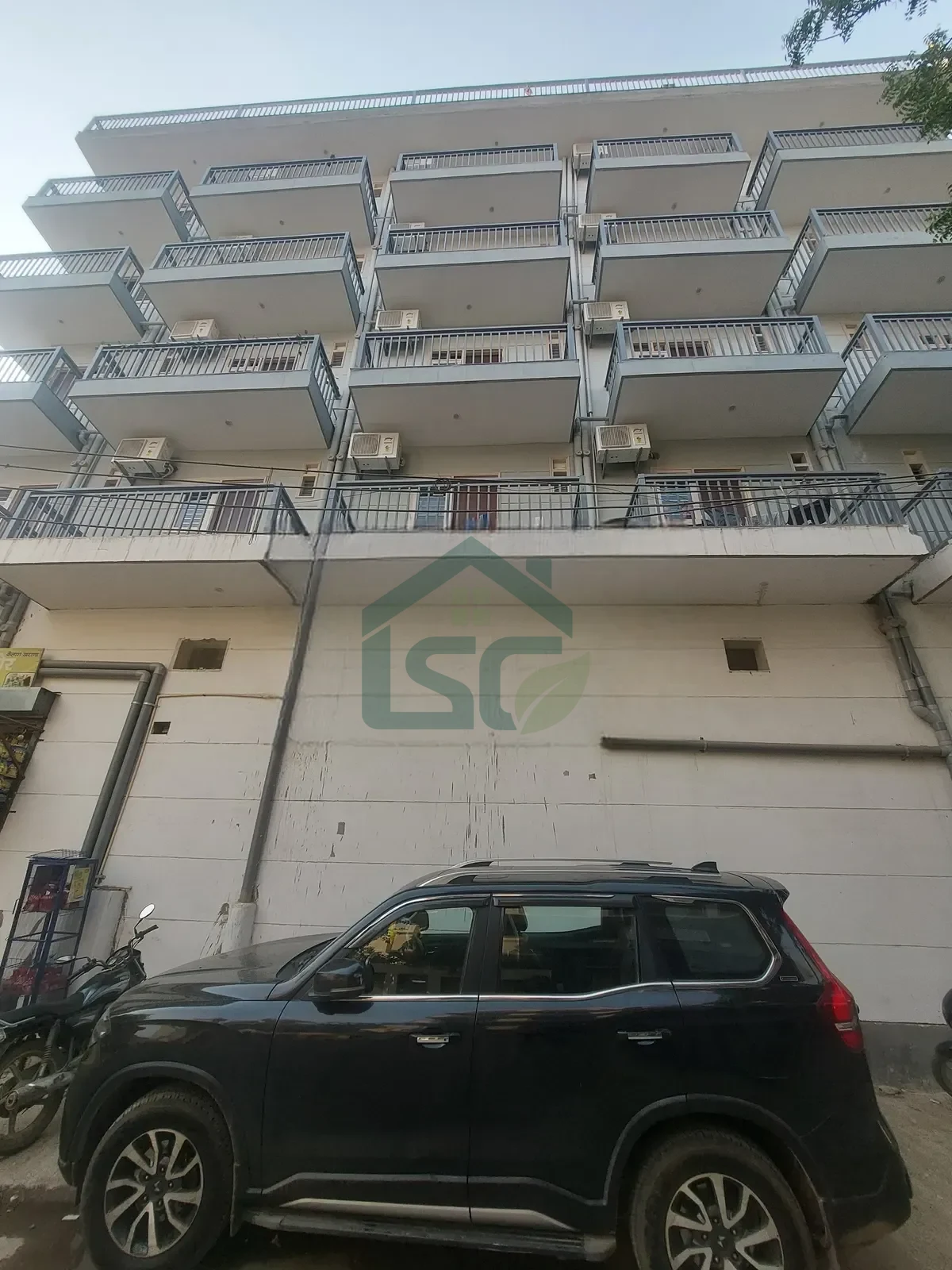 Vijay Room For Rent in Sector 51, Gurugram — property photo 1