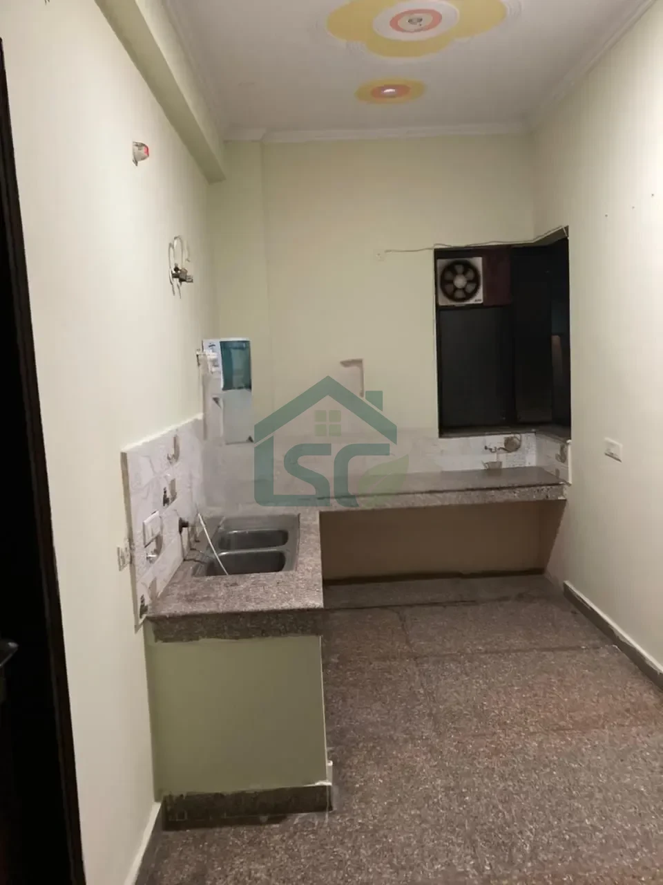 FLY PG Colive in Sector 122, Noida — property photo 1