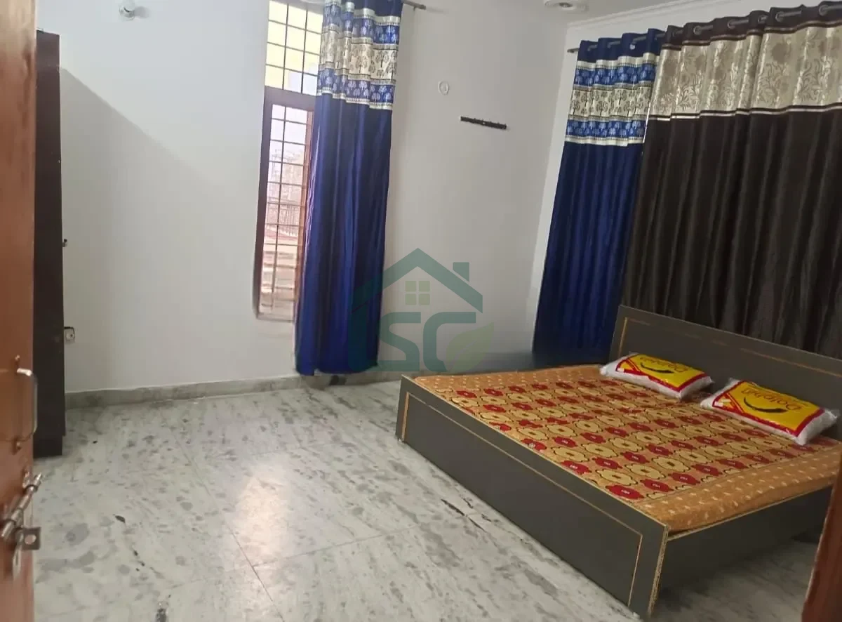 Raja PG in Sector 18, Gurugram — property photo 1
