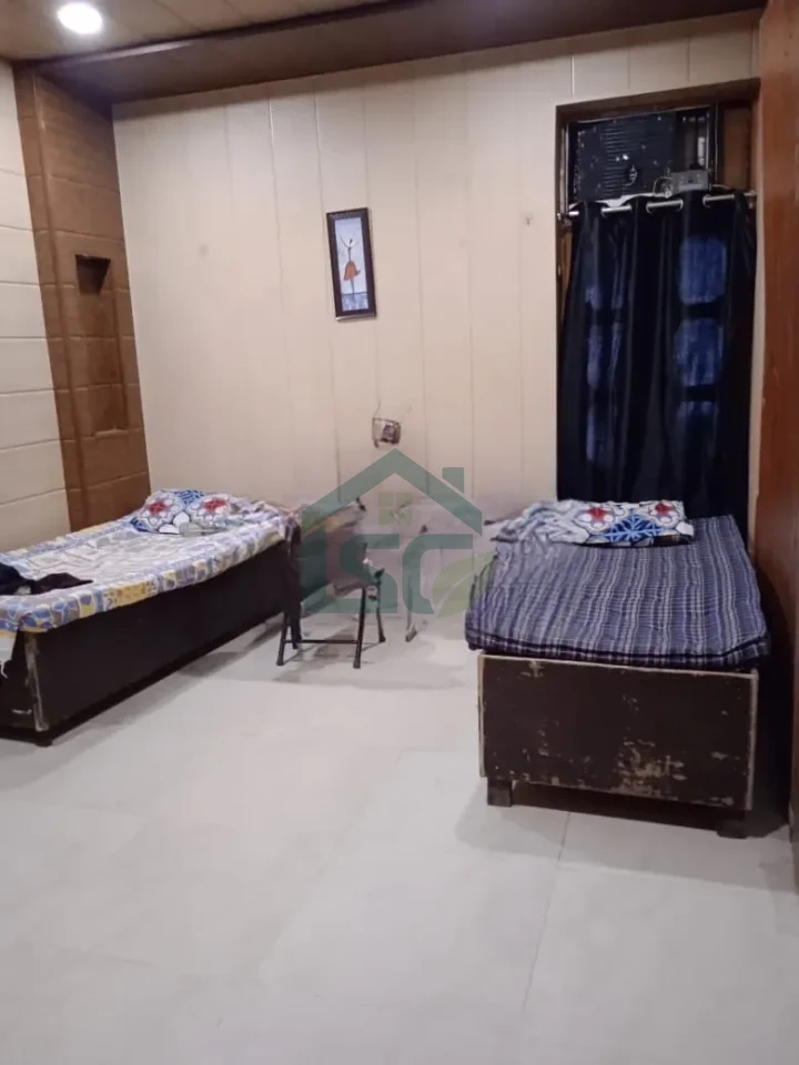 Crown Girls PG in Ashok Vihar, Delhi — property photo 2